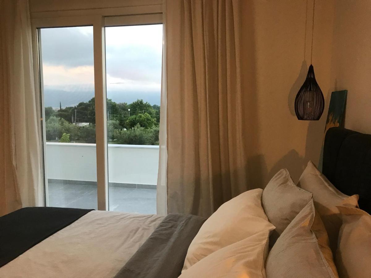 Terra Holiday Homes- Olivia Asproválta Ngoại thất bức ảnh