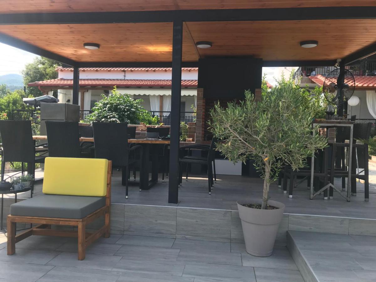 Terra Holiday Homes- Olivia Asproválta Ngoại thất bức ảnh