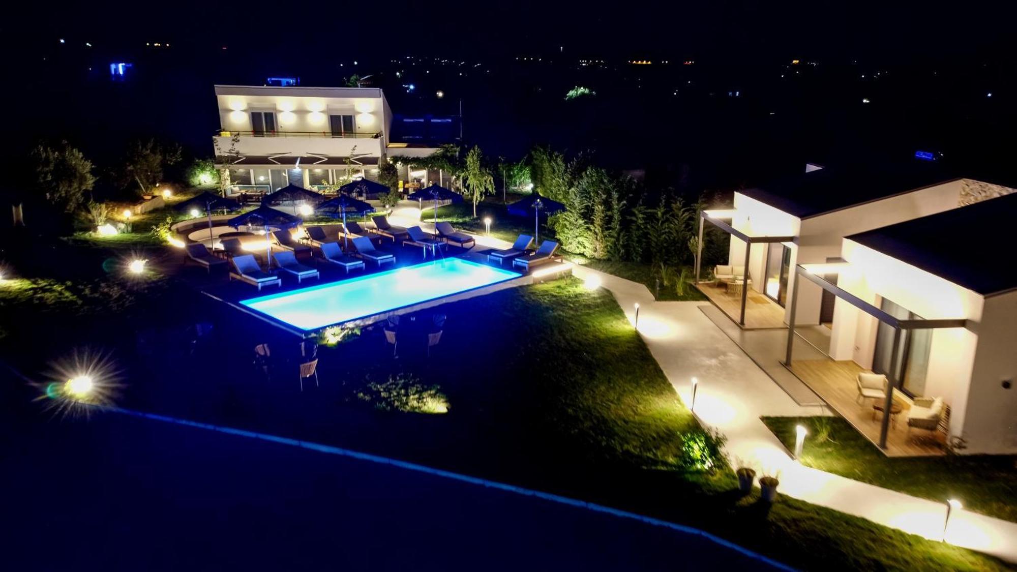 Terra Holiday Homes- Olivia Asproválta Ngoại thất bức ảnh